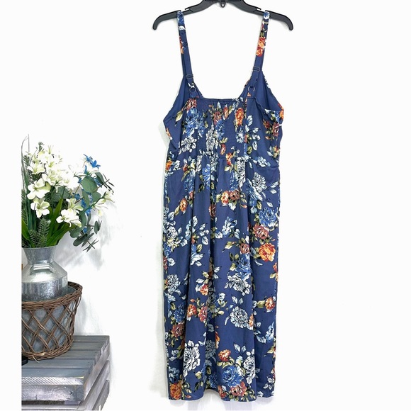 Xhilaration Women’s Sky Navy Floral Sleeveless Front Cut-Out Dress - NWT - Picture 5 of 9